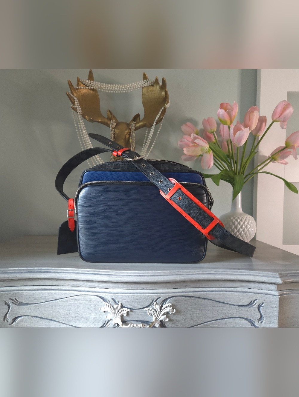 Louis Vuitton Nil Slim Crossbody Bag